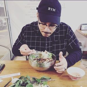 Meet your Posher, Sam